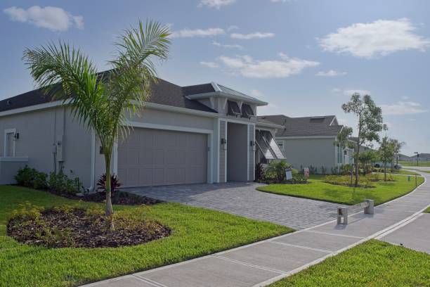 Venetian Vlage, IL Driveway Pavers Pros